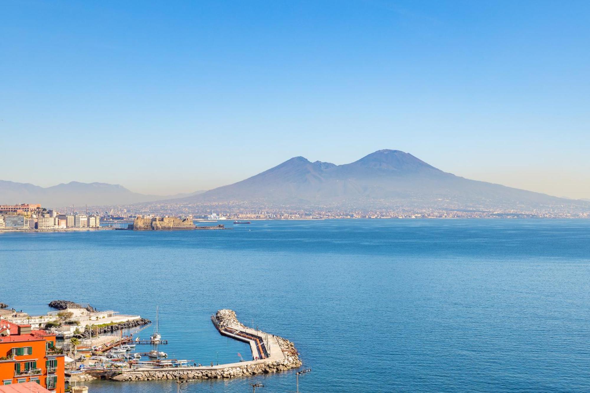 Cahouse Accogliete Appartamento Sul Golfo Naples Luaran gambar